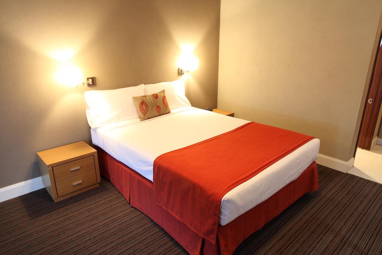 Rose & Crown Hotel Perth Bilik gambar